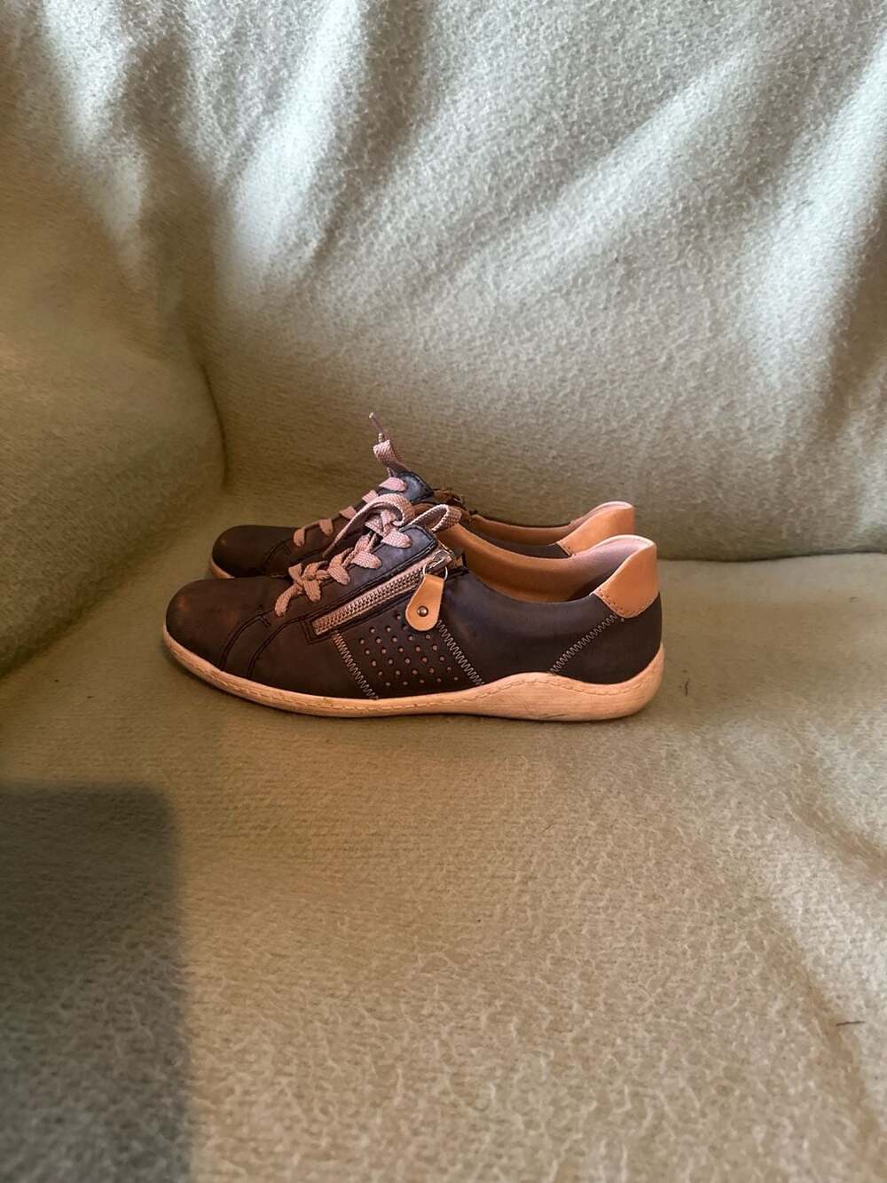 Remonte Women's Leather Side-Zip Lace-Up Comfort Sneakers size 39